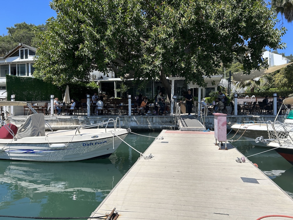 MARINA BOUTIQUE FETHIYE 36/50