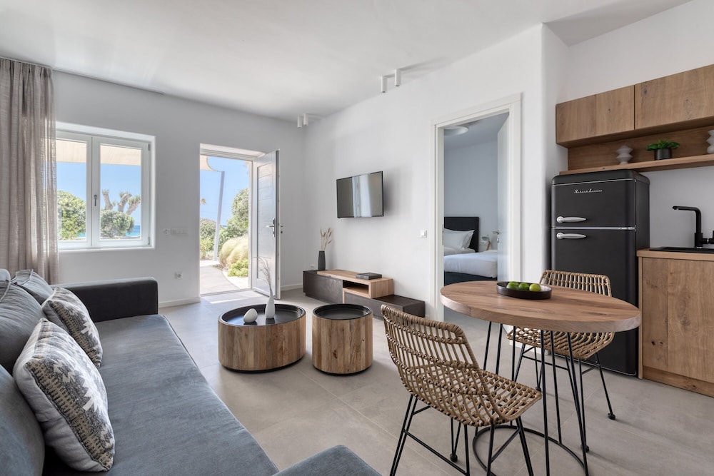 Elia Beach Hotel 33/47