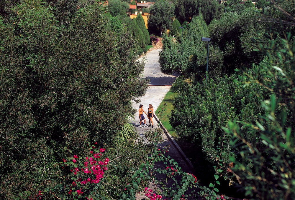 Hotel Residence Baia Delle Ginestre 36/50