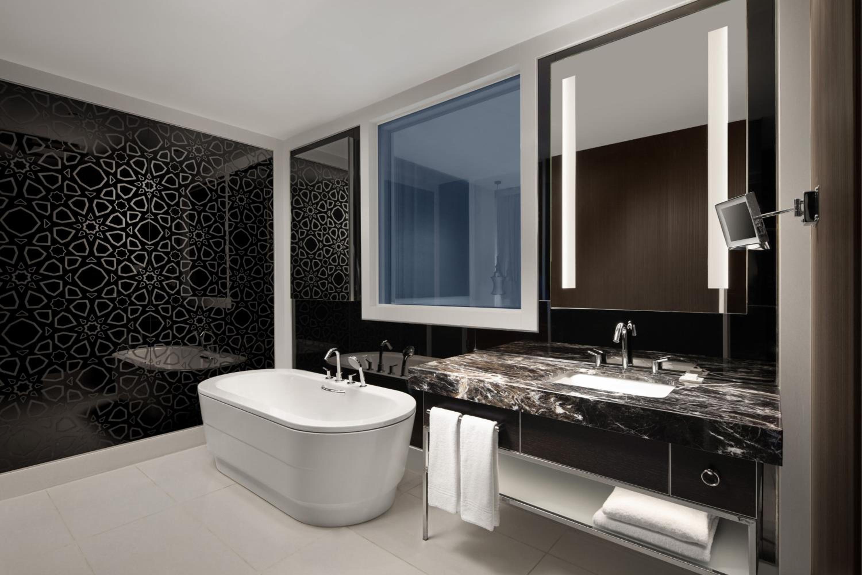 Executive, Double Bed, Club Lounge Access