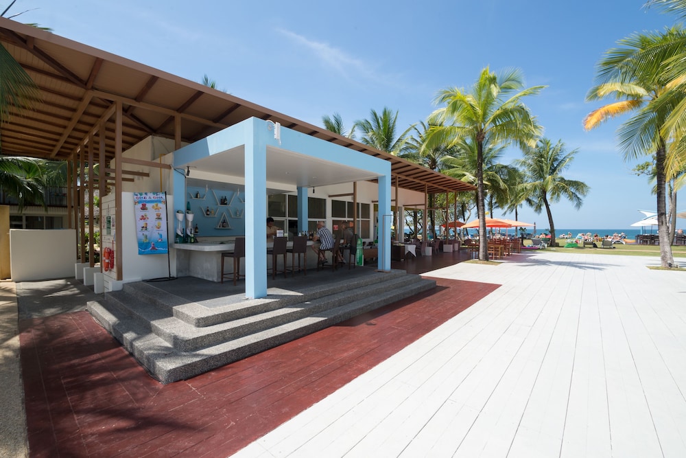 Briza Beach Resort 62/71