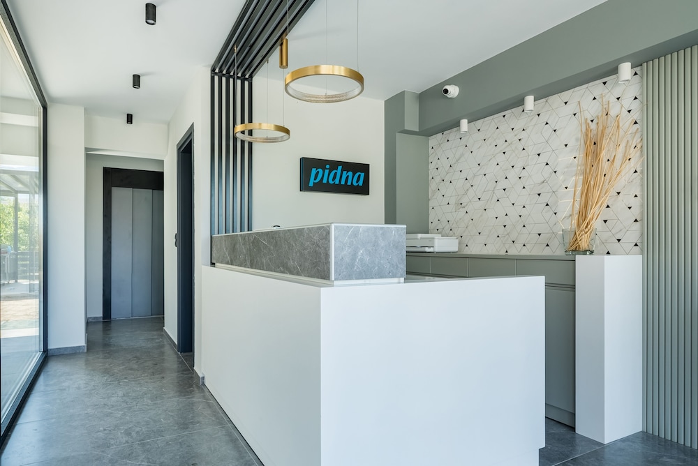 Pidna Apartments 3/23
