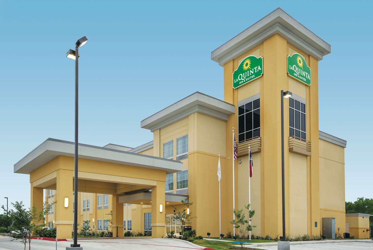 La Quinta Inn and Suites by Wyndham Karnes City - Kenedy 2/58