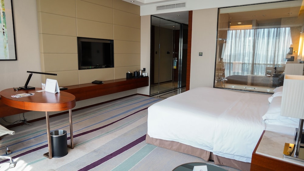 CROWNE PLAZA WUXI TAIHU 31/76