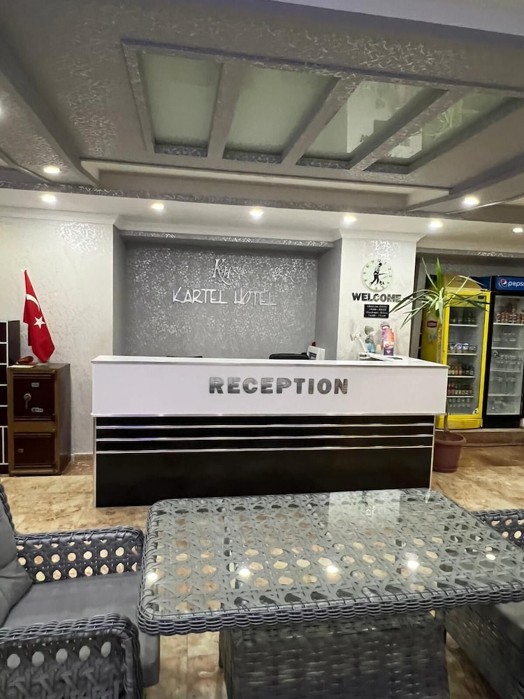 Kartel Hotel 8/50