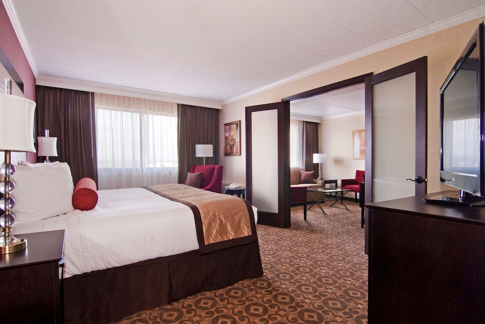 Wyndham Minneapolis South/Burnsville 16/64