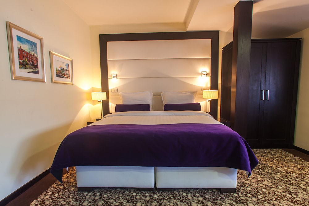 CENTRAL HOTEL SARAJEVO 6/50