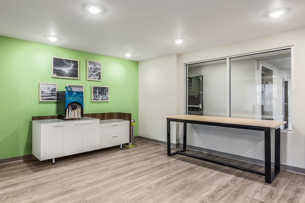 WoodSpring Suites Indianapolis Zionsville 4/24