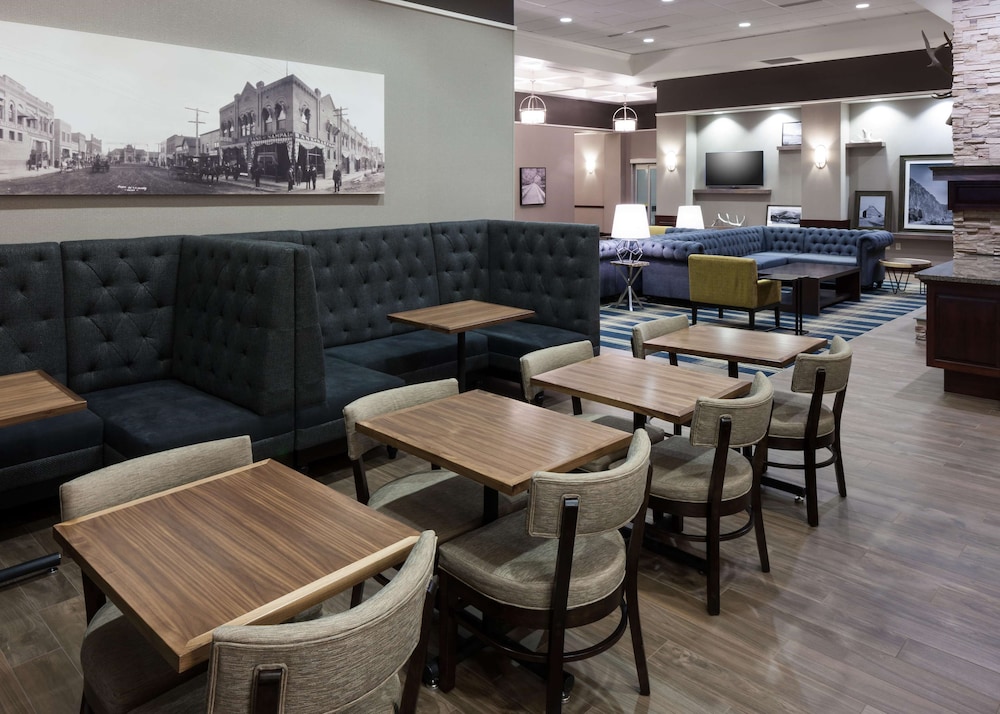 Hampton Inn And Suites Boise-Downtown 32/48