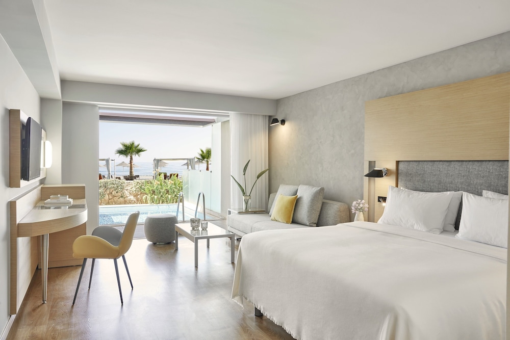 Imperial, Double Bed, Water Front, Private Pool