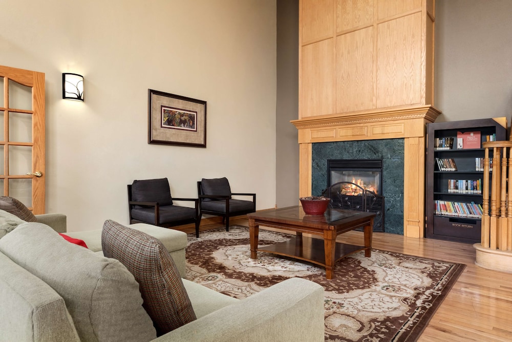 Country Inn Suites By Radisson Milwaukee Airport Wi 32/50