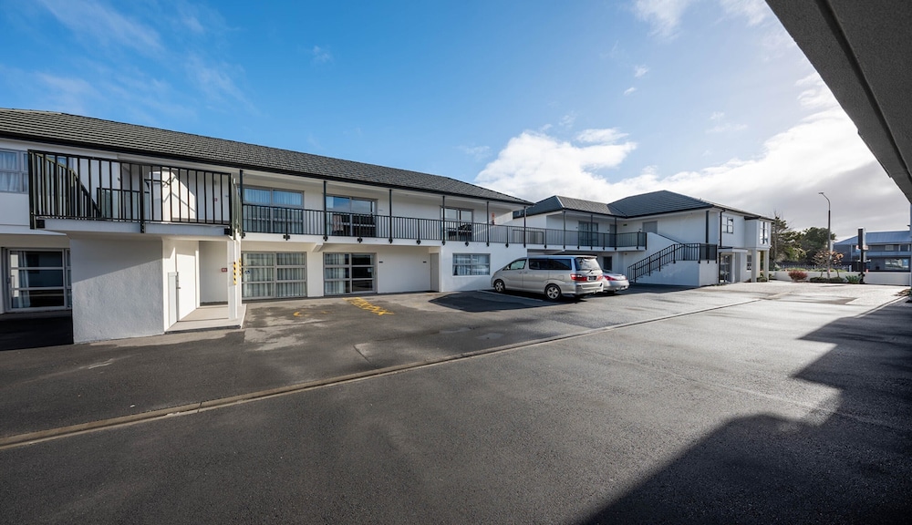 311 Motel Riccarton 63/71