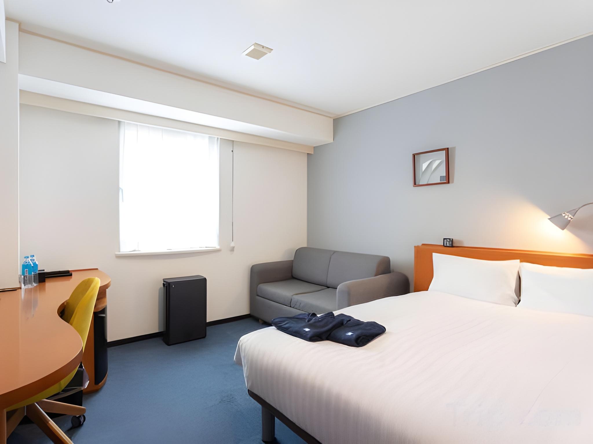 Room, Double Bed, Bathtub