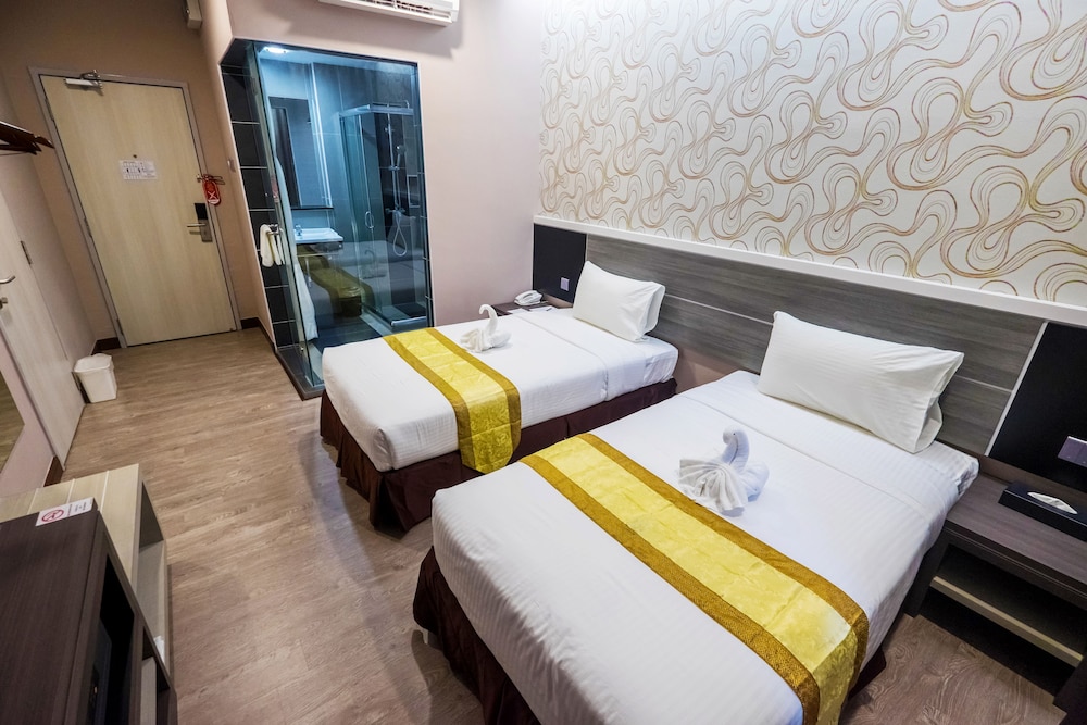 DELUXE, TWIN BEDS
