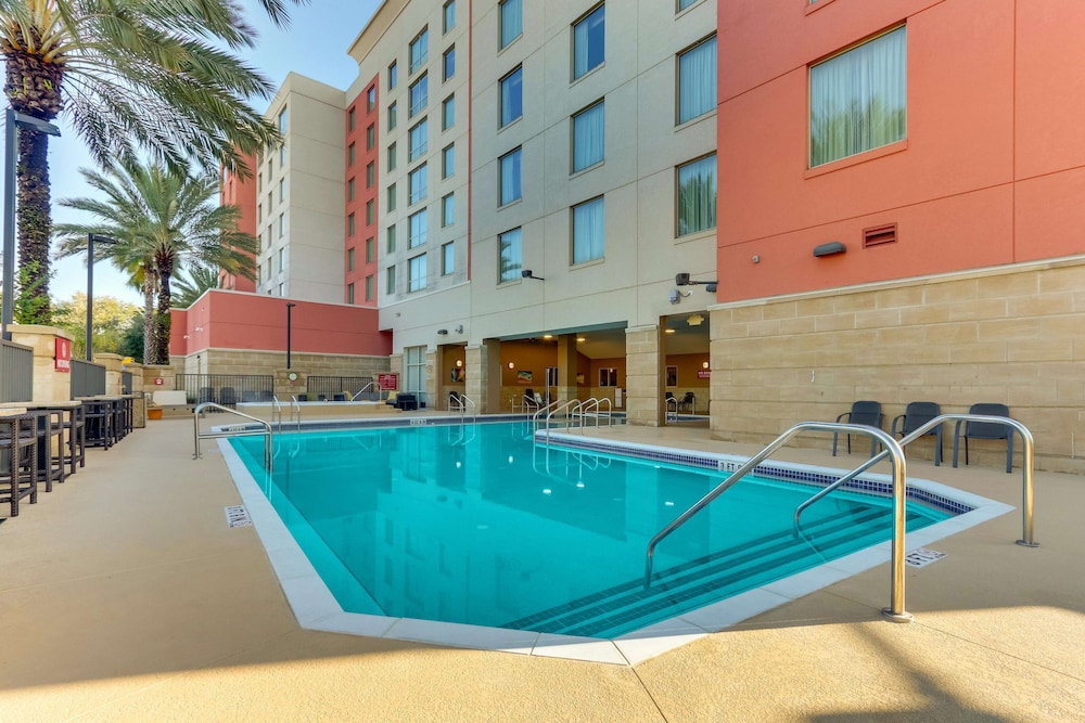 Drury Inn & Suites Orlando 38/60