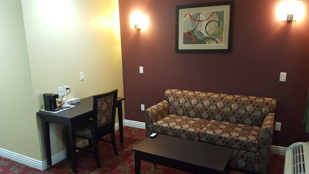 Travelodge Inn & Suites by Wyndham Bell Los Angeles Area 34/52