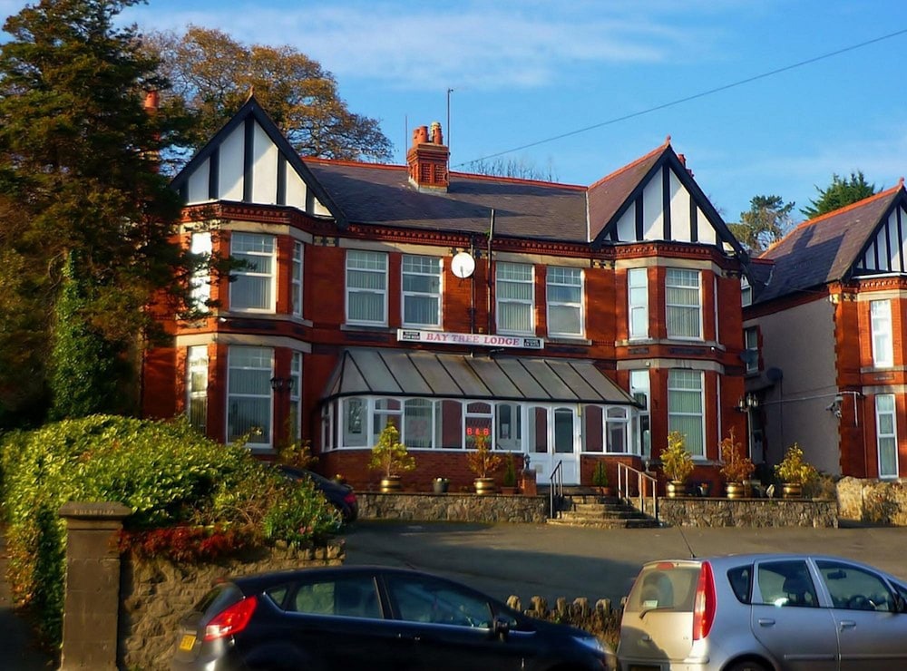 OYO Baytree Lodge 2/33