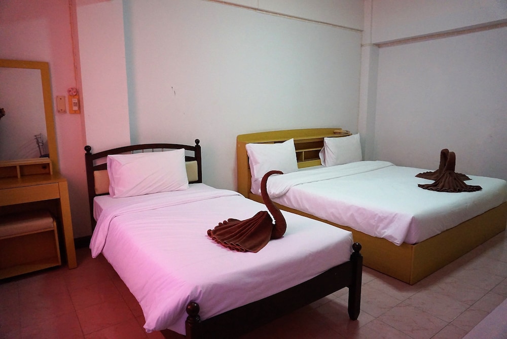 Premier Hotel Nakhonsithammarat 8/19