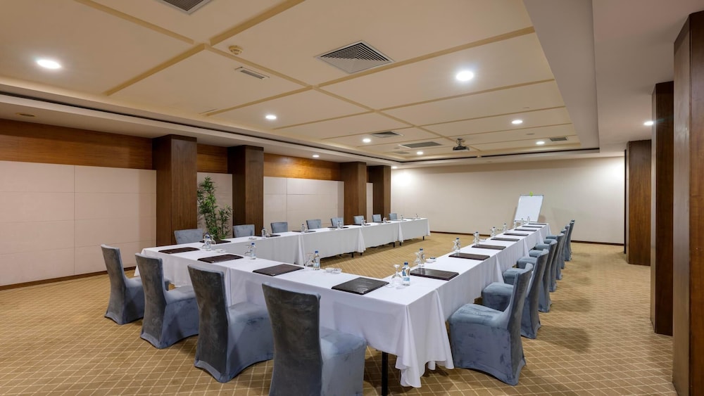 Limak Lara De Luxe Hotel and Resort 67/81