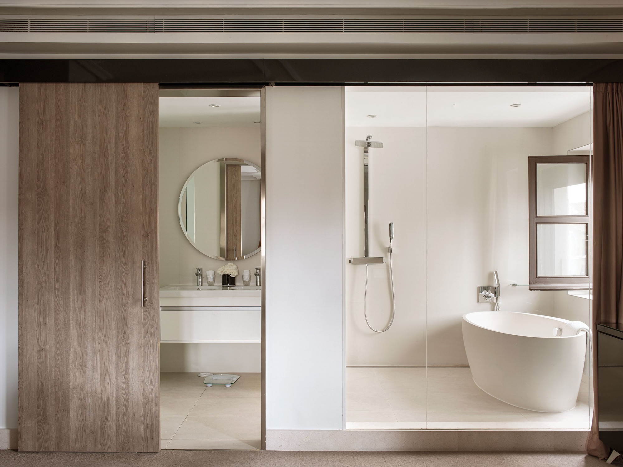 Red Level, Junior Suite, Twin Beds, Terrace، Palacio de Los Duques Gran Melia 2/4