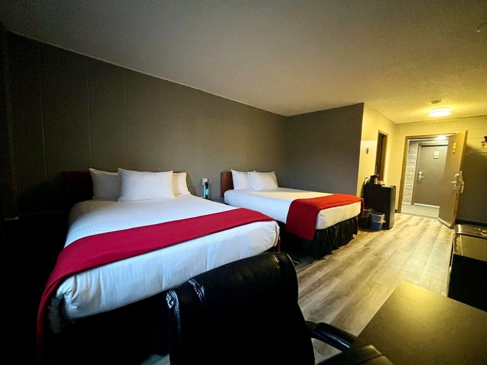 Slave Lake Inn and Conference Centre 20/50