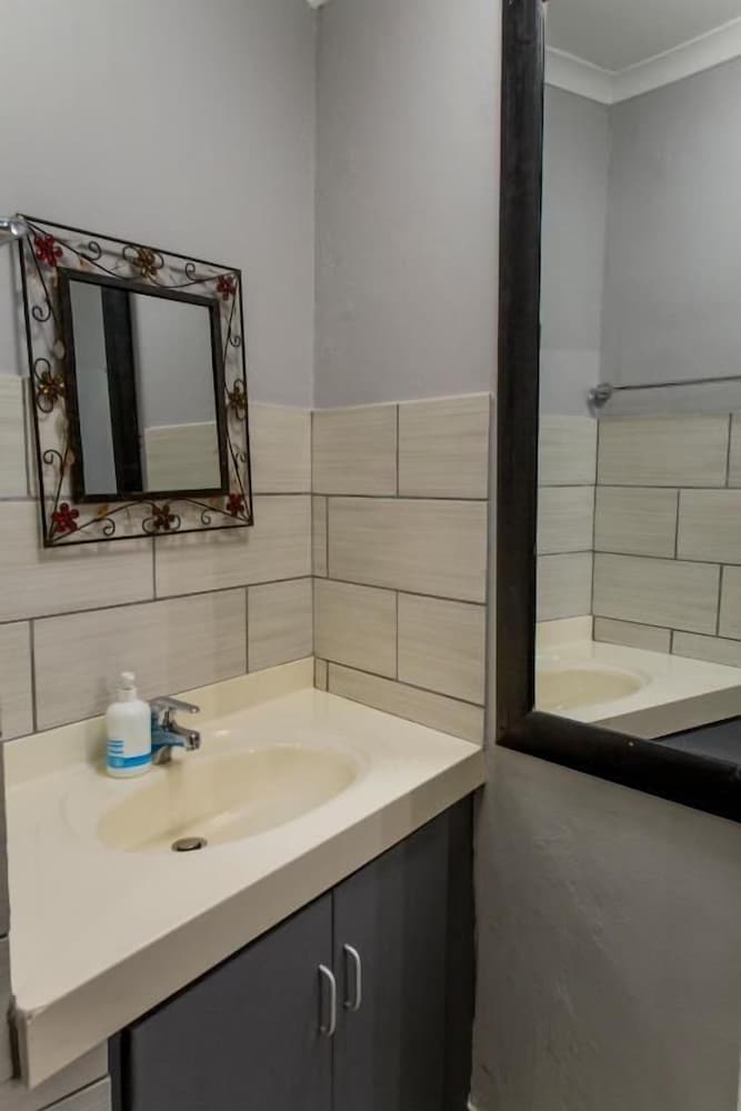 @Abelia Guest House 45/46