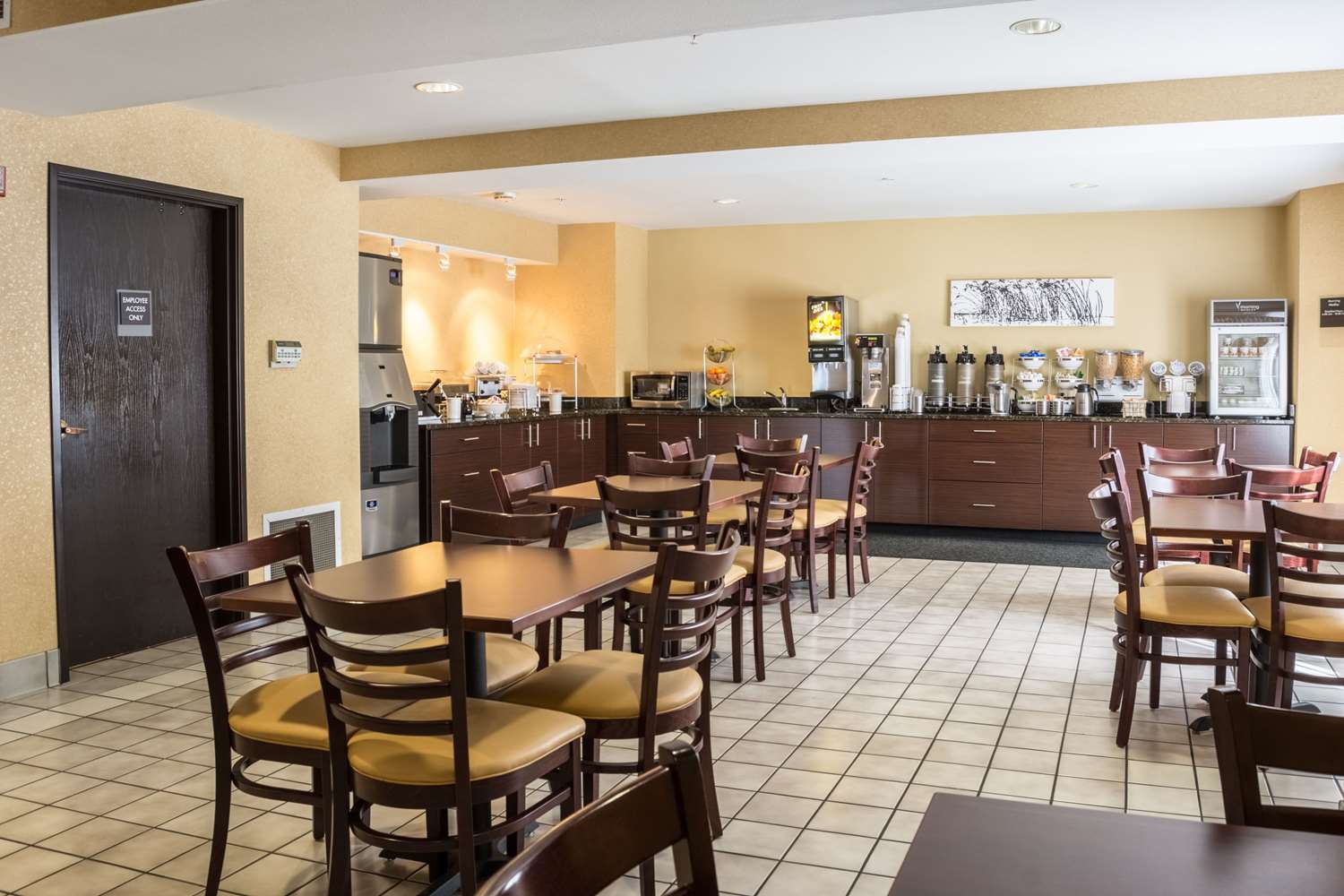 Sleep Inn Bend Crossroads Plaza 34/56