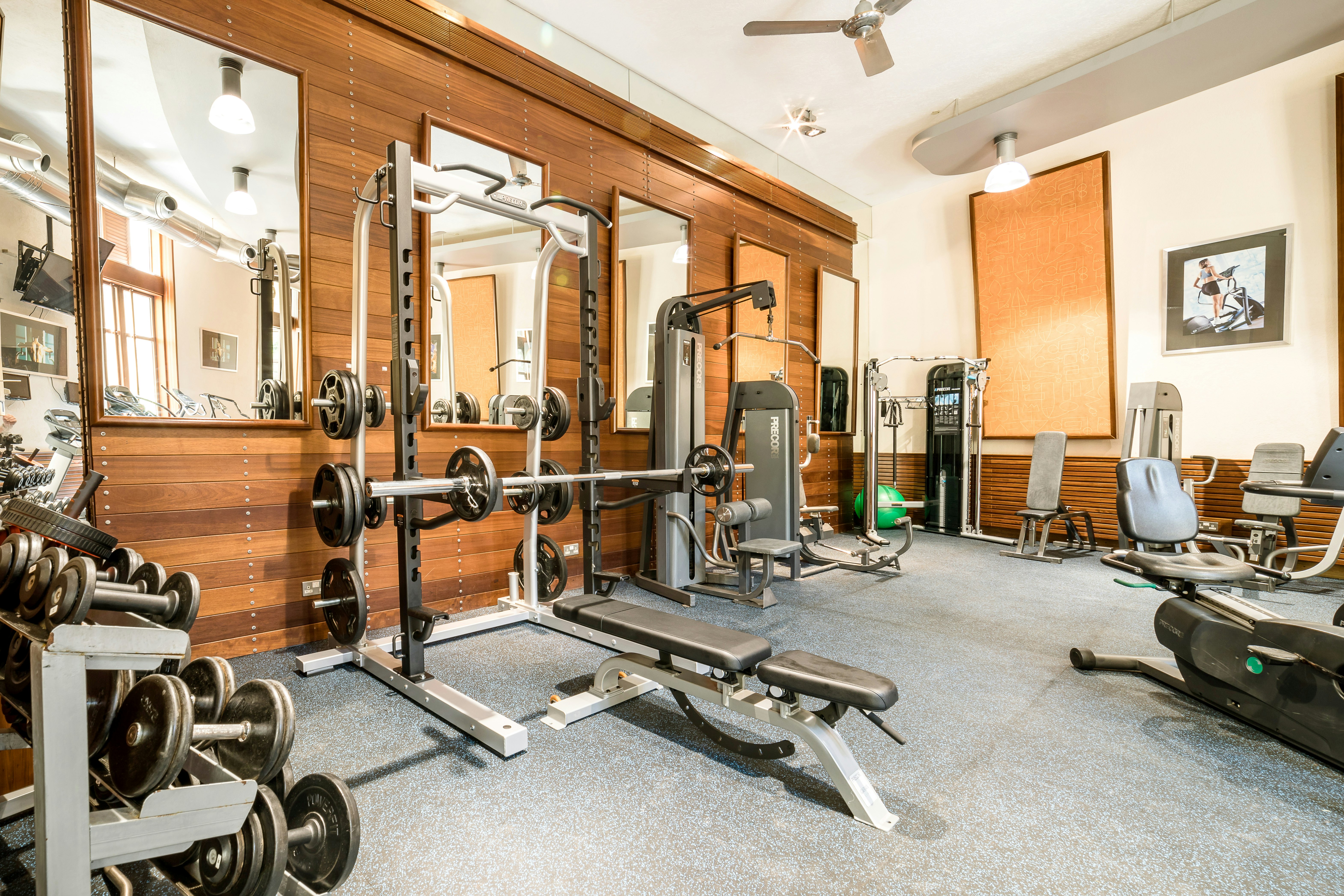 Columbia Beach Resort 24/50