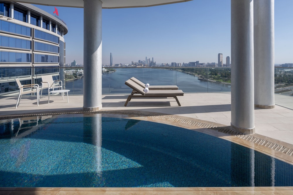 Marriott Marquis Dubai Creek 56/85