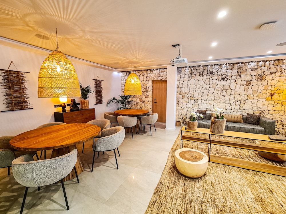 S'estancia Suites 25/31