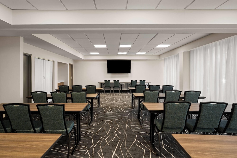 Hawthorn Extended Stay by Wyndham Nashville Airport/Opryland 42/50