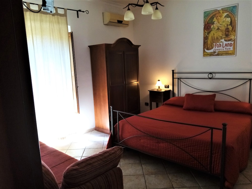 Albergo Pace 54/74