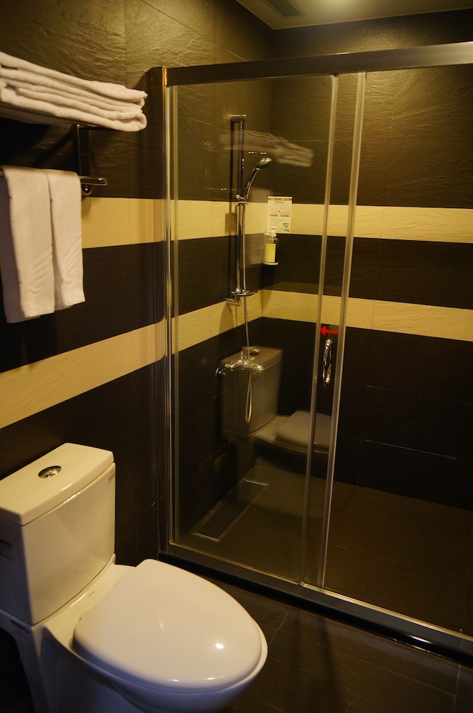 Lealea Garden Hotels-Moon Lake 42/45