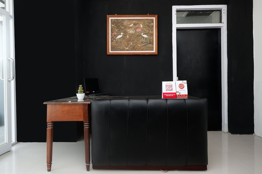 OYO 2055 Perdana Kasih 1/50