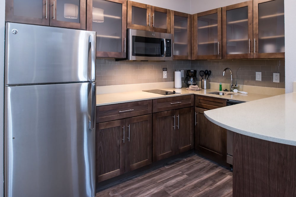 Staybridge Suites Pecos 21/56