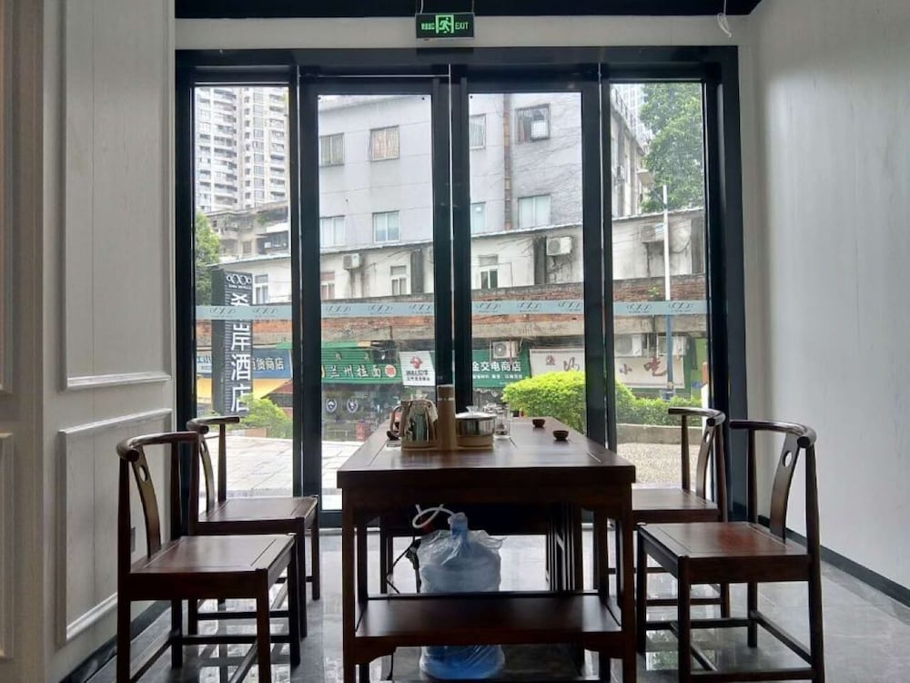Pazhou XANA Deluxe International Hotel (Changgang Subway Metro Station Branch) 32/50