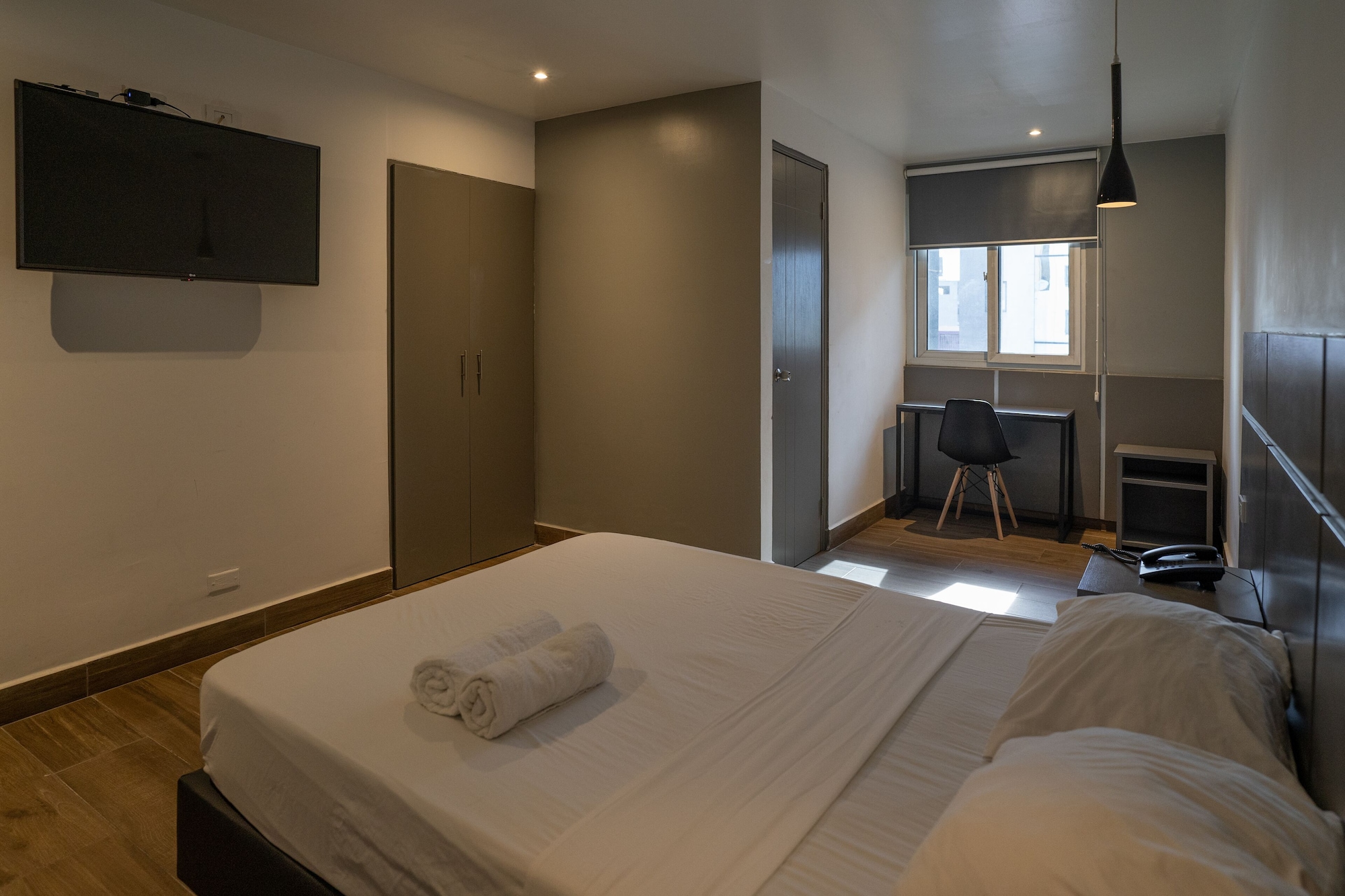 STANDARD, DOUBLE BED