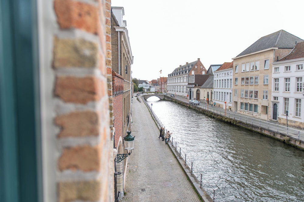 Quay17 43/50