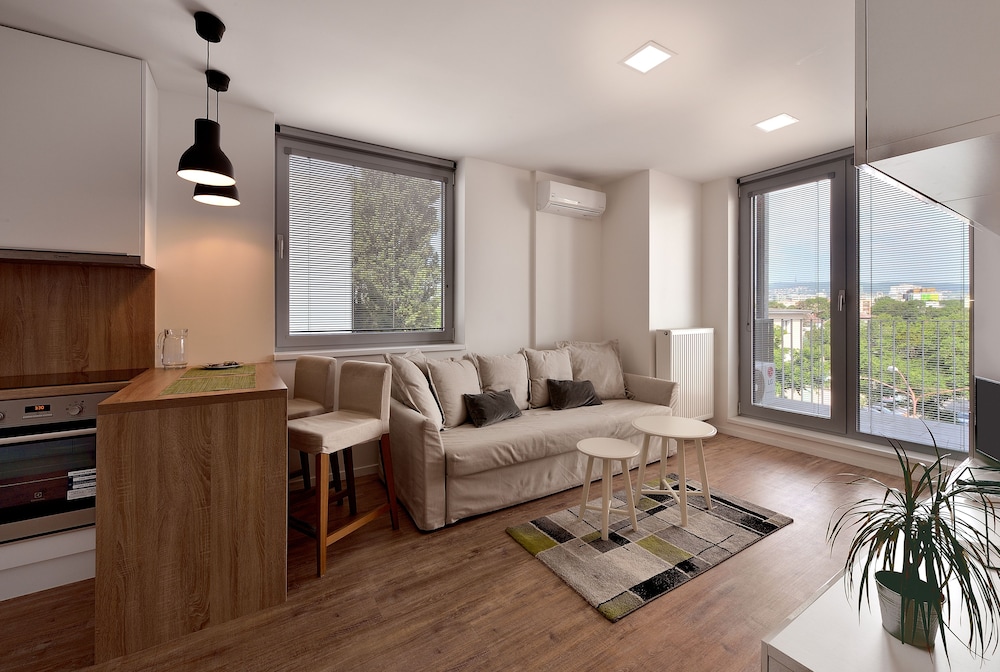 Apollis Business & Budget By Ambiente 25/40