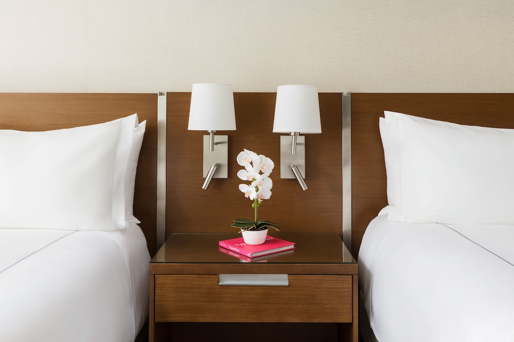 The Altair Hotel Bay Harbor Miami 10/49