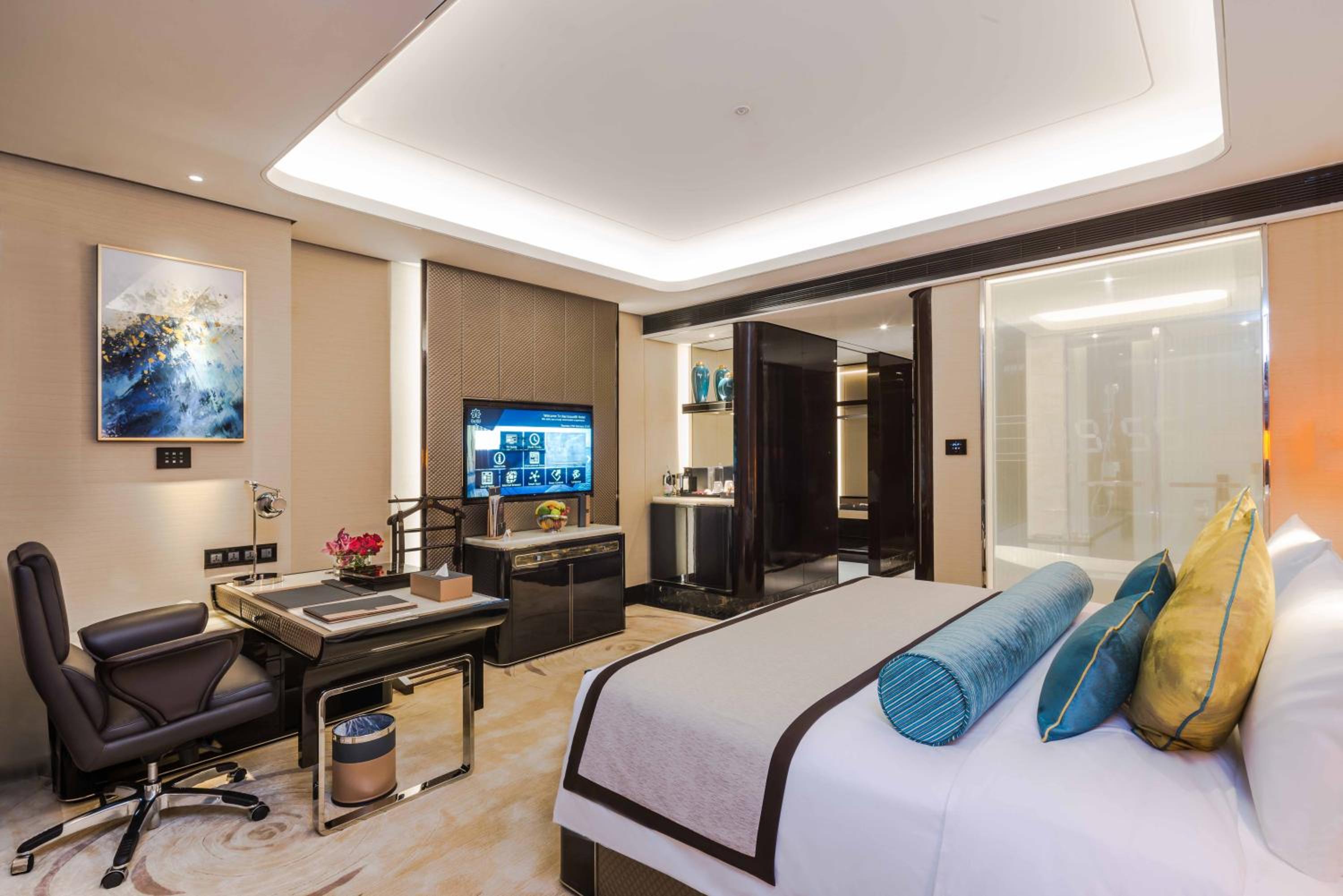 PREMIUM, KING BED, CITY VIEW