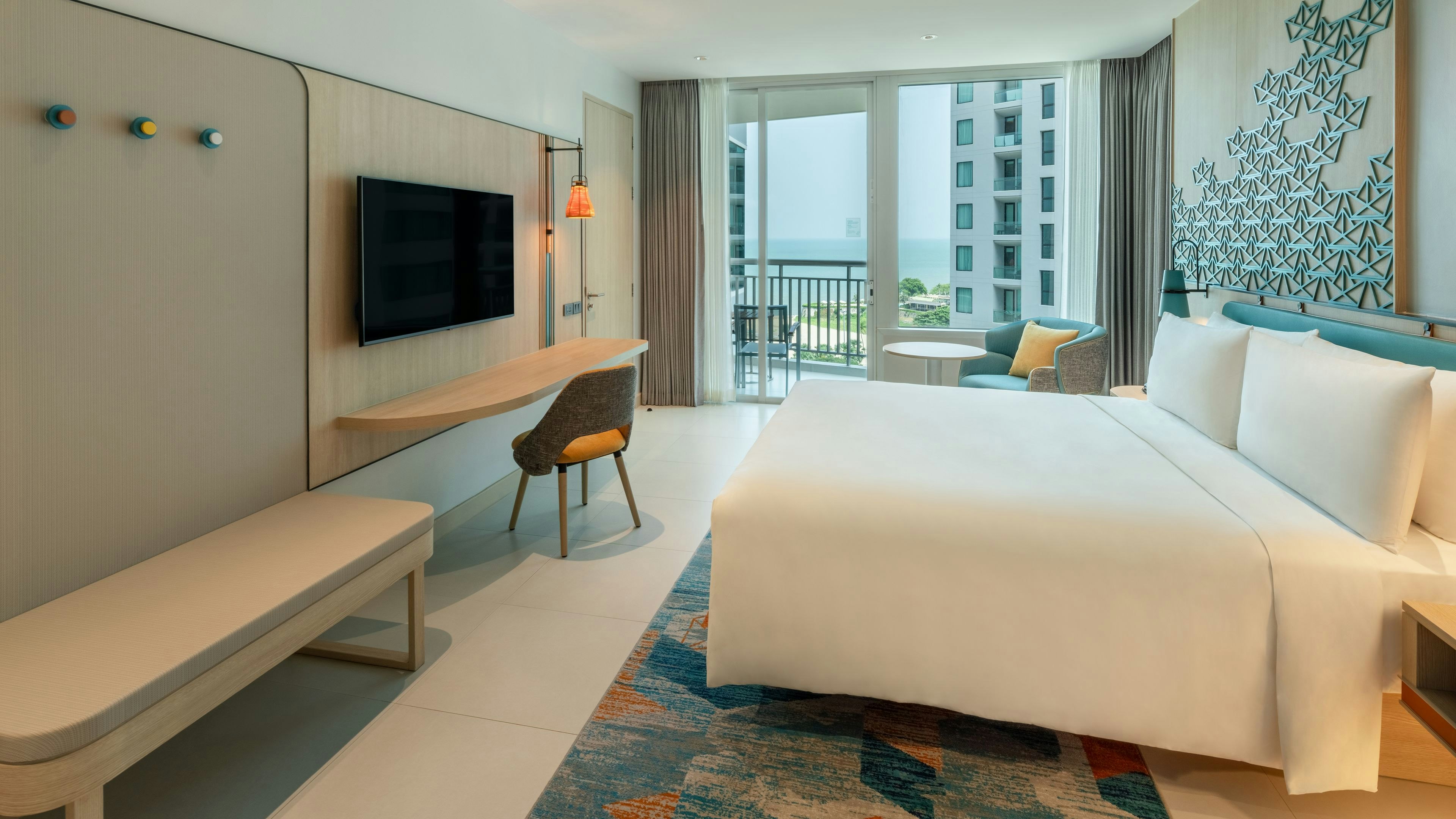 1 Bedroom, Suite, King Bed, Sea View, Bay Tower