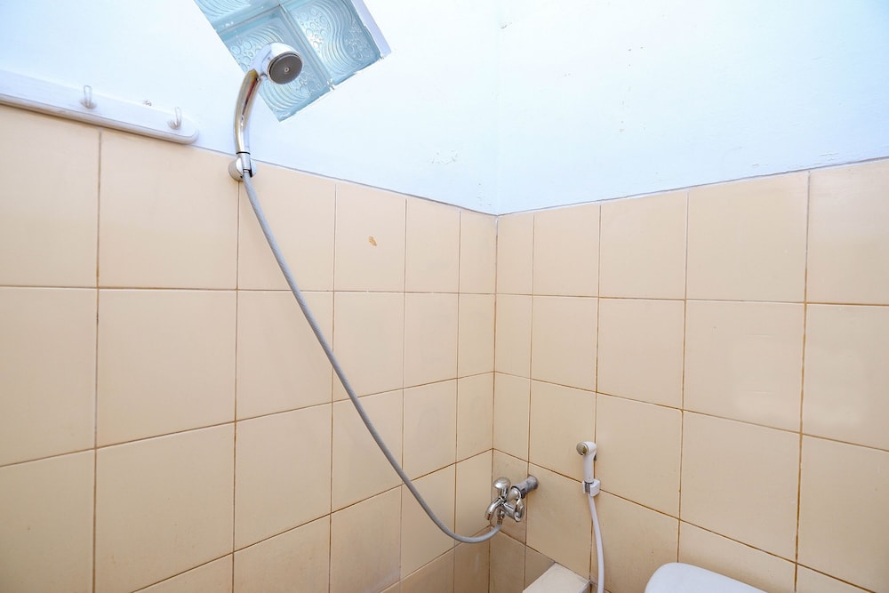 OYO 2240 Simpang Tujuh Residence 50/50