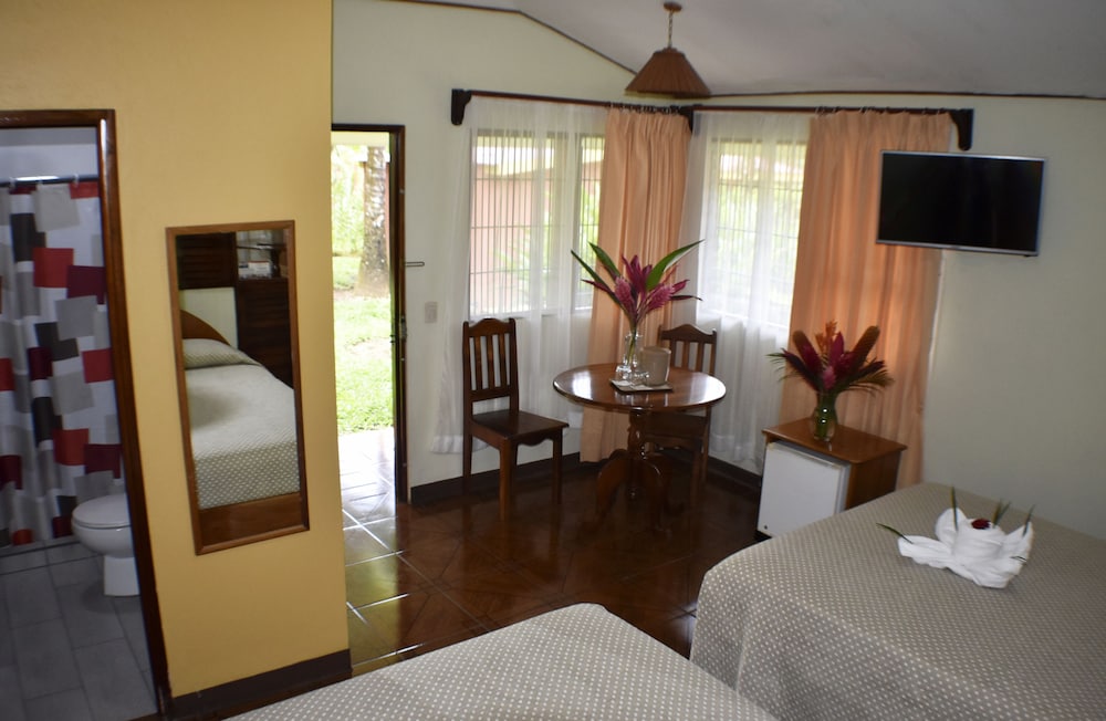 Arenal Country Inn 26/63