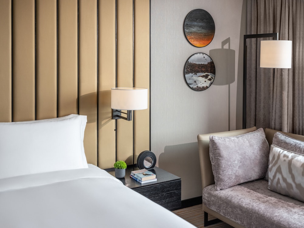 New World Saigon Hotel 48/77