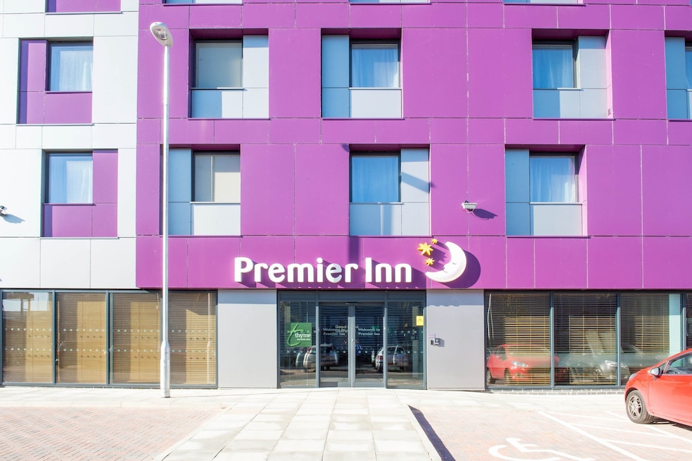 Premier Inn London Edmonton in LONDON