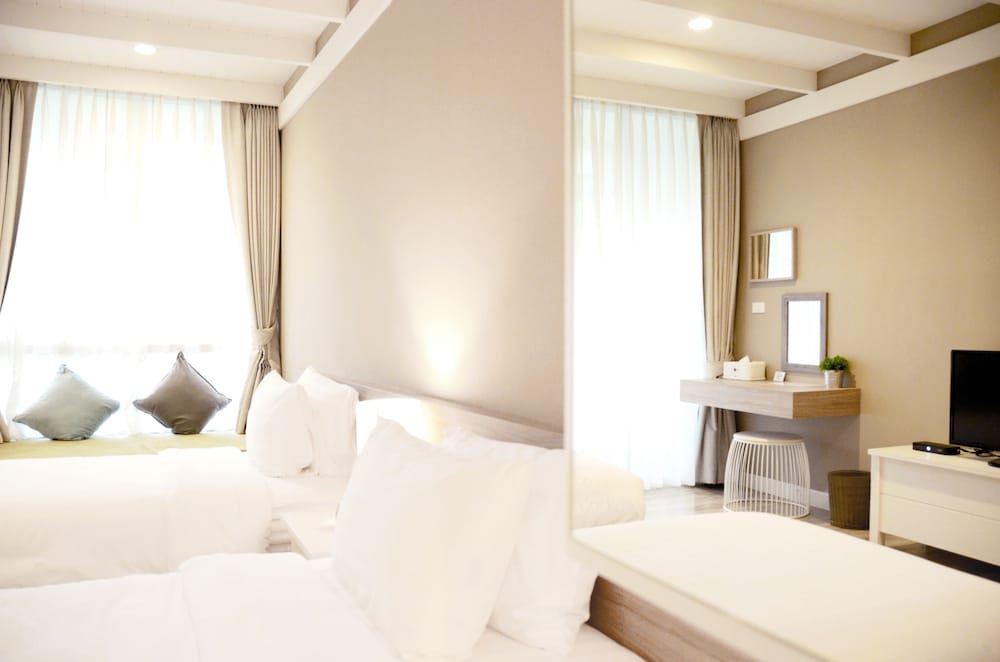 Prairie Hills Resort 24/58