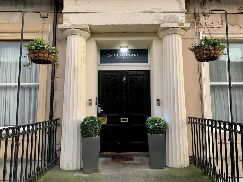 Cairn Hotel - Edinburgh 6/60