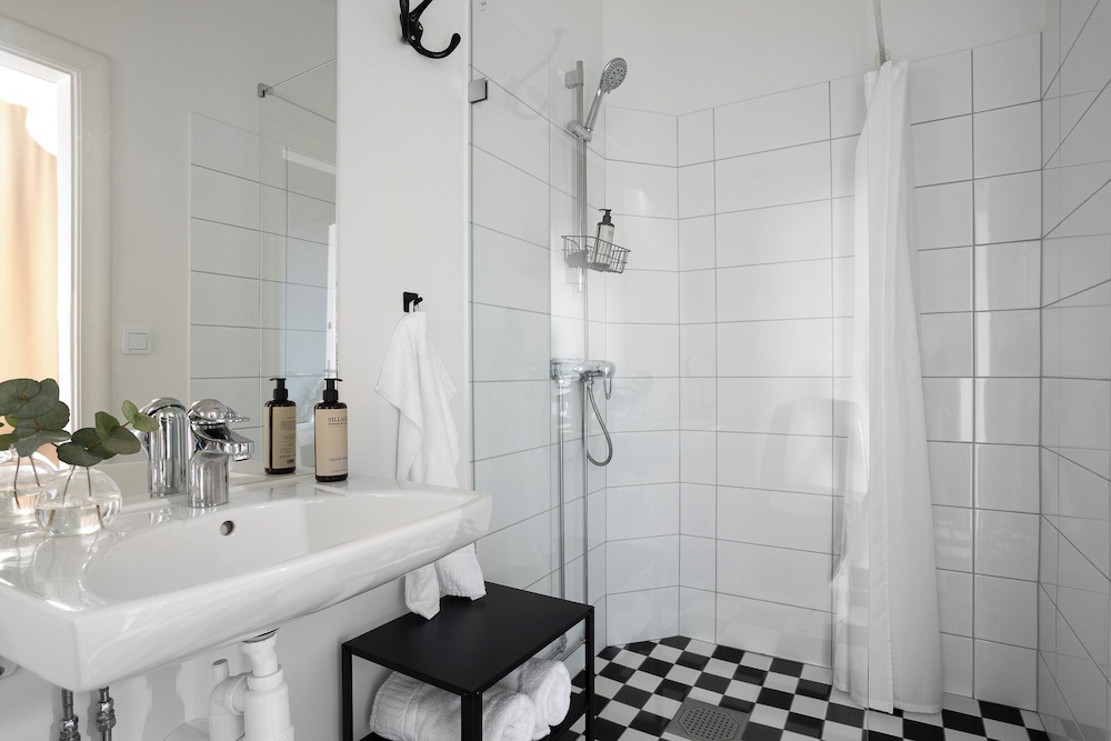 Stationen Bed Breakfast 48/50