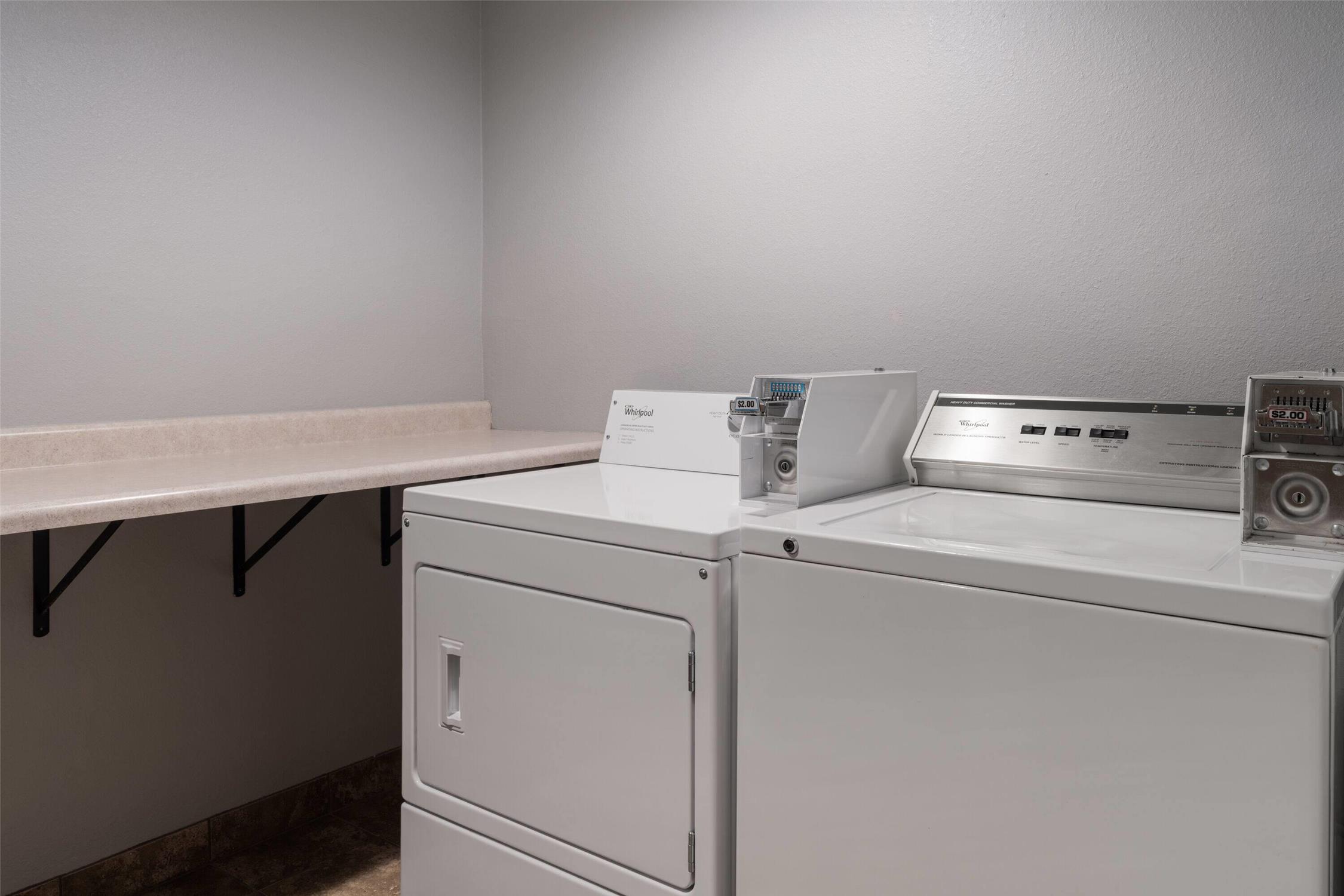 AmericInn by Wyndham Grand Forks 43/46